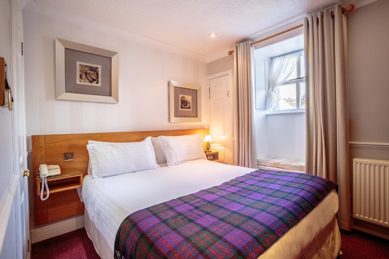 Hotel The Waterfront 3*